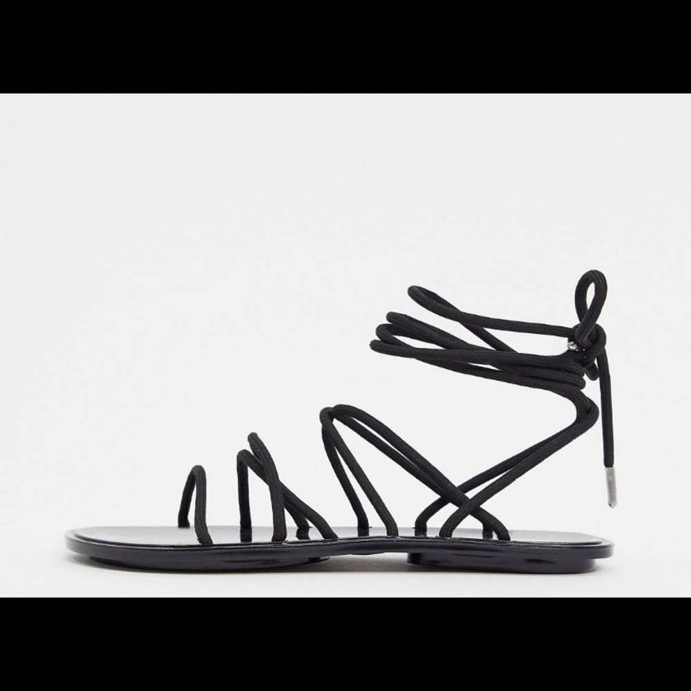 🛑SOLD🛑 Start Sporty Tie Jelly Sandals on Black - Picture 3 of 5